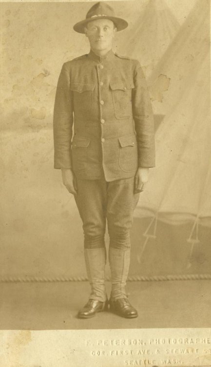 2e2. Anton Moen. Soldat i den Amerikanske hær. 1914-1918..JPG